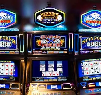 Top Three Reasons To Play Video Poker Online - Cafe Casino